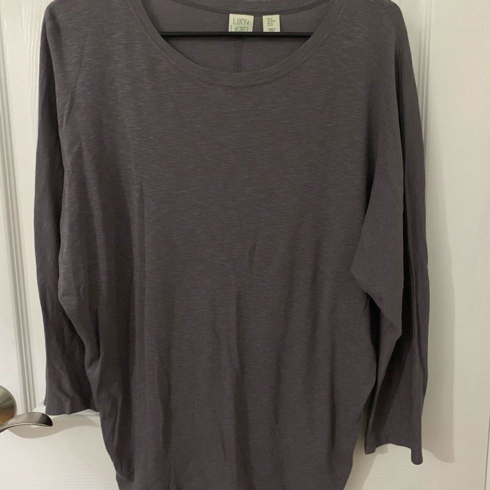 Loose fitting top